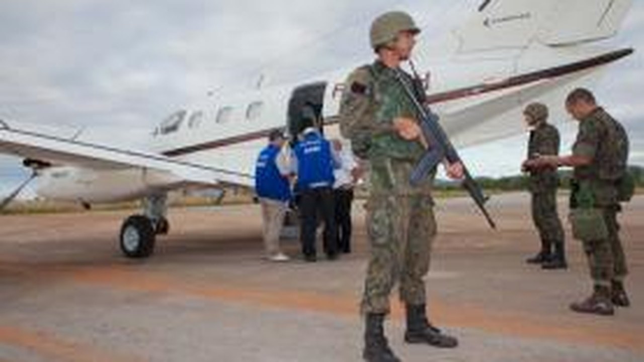 Forças Armadas iniciam operação com 30 mil militares para patrulhar fronteiras