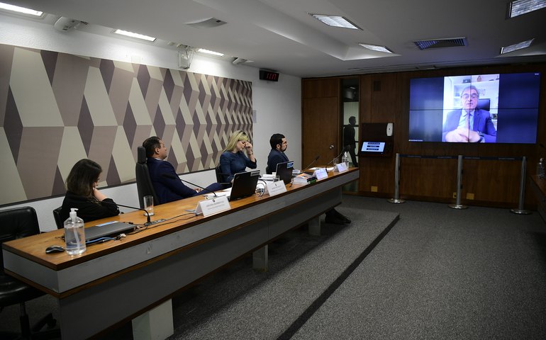 CCJ: juristas divergem de pena para impeachment