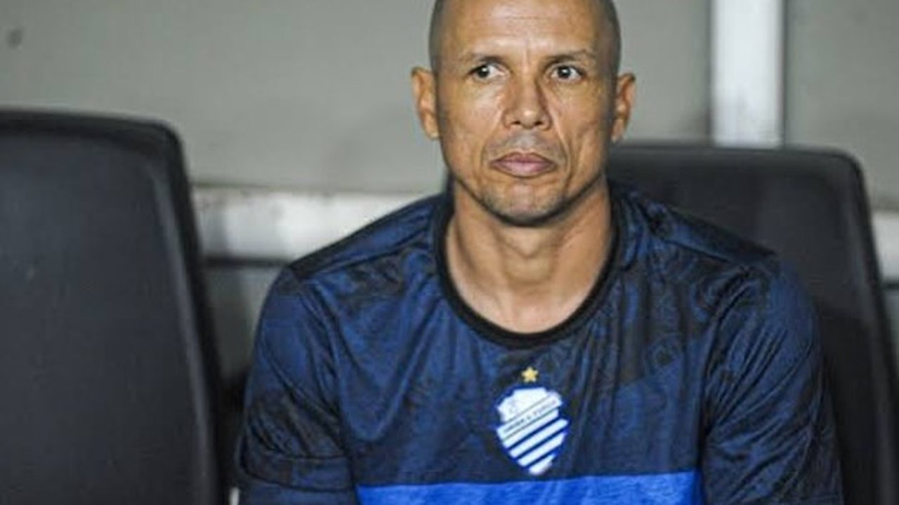 CSA anuncia saída de Márcio Fernandes e retorno de Higo Magalhães ao comando técnico