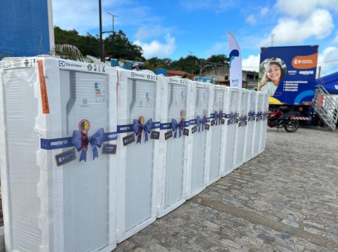 E+ Geladeira Nova: Comunidade quilombola Mumbaça é contemplada com sorteio para troca de 30 geladeiras