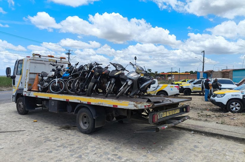 Polícia Militar apreende entorpecentes e dez motocicletas irregulares em ações no interior