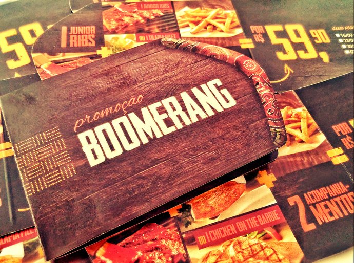 Outback realiza promoção Boomerang e entrega card especial para cliente