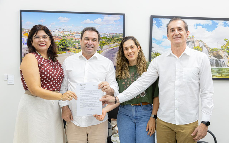 Prefeitura de Arapiraca formaliza doação da área de presídio desocupado à Ufal