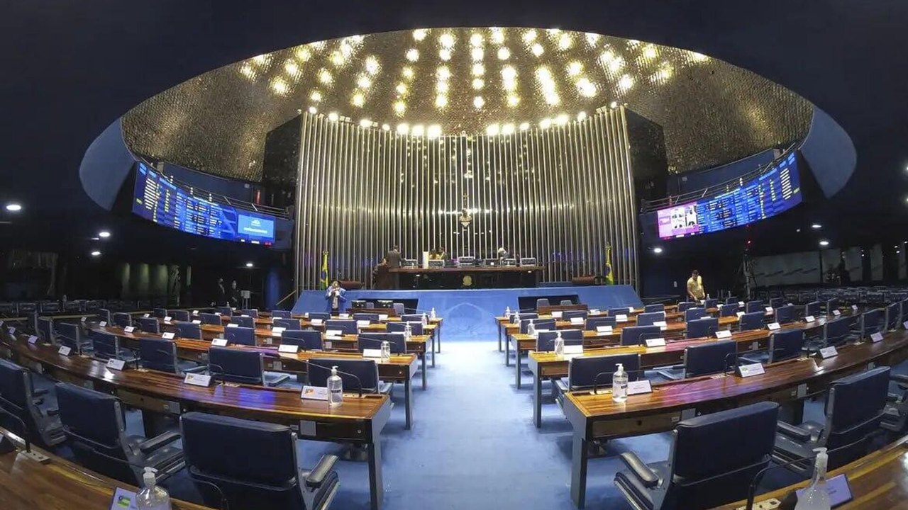 Senado aprova projeto contra 'adultização' de crianças nas redes sociais; medida vai a sanção