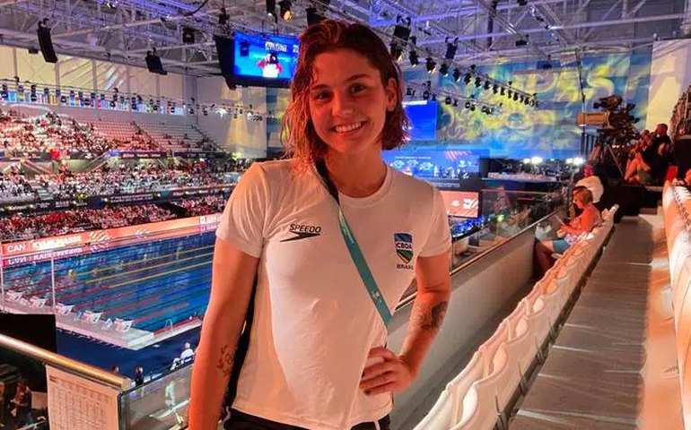 Beatriz Dizotti quebra recorde brasileiro no Mundial de Esportes Aquáticos