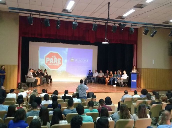 Assembleia realiza audiência em Arapiraca sobre transporte e moradia estudantil
