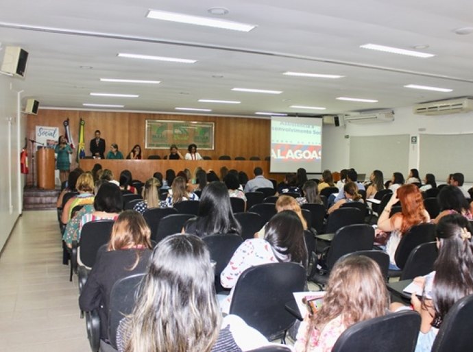 Programas de inclusão produtiva são apresentados aos municípios alagoanos