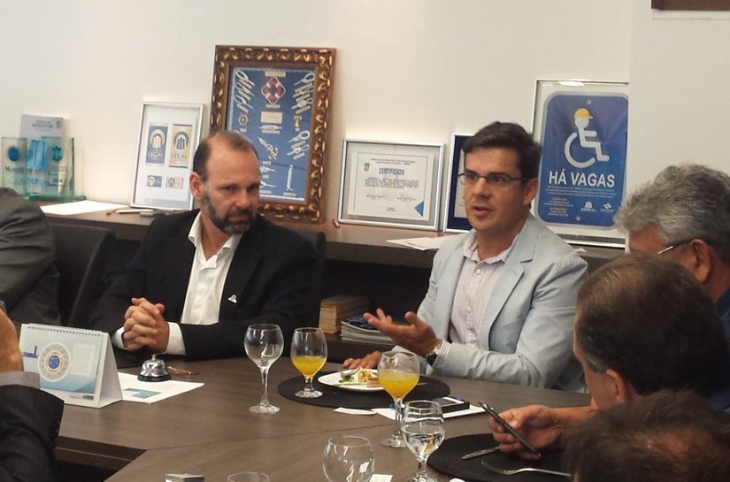 Secretário participa de reunião na sede da Ademi- AL