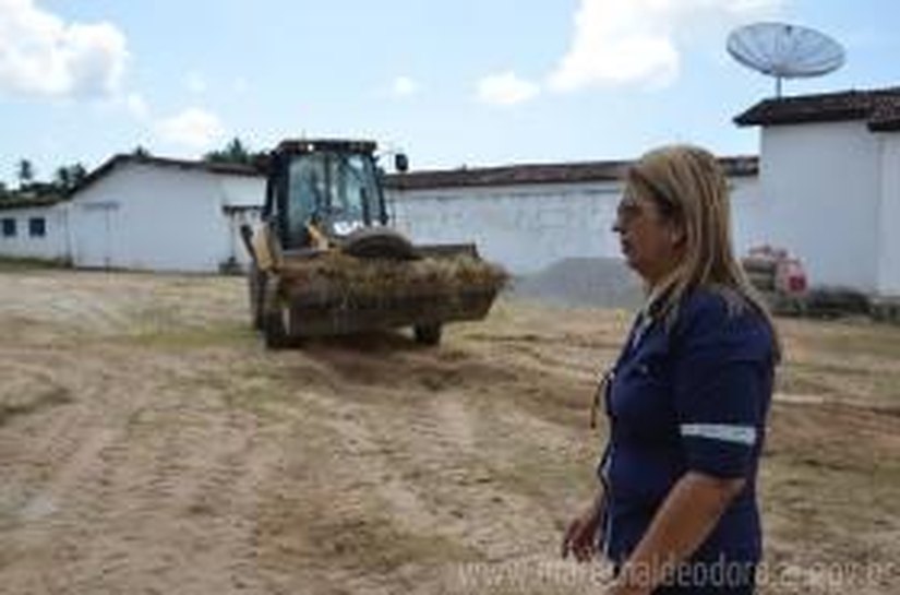 Quarta-Feira tem ordem de serviço para quadra de esportes em Marechal