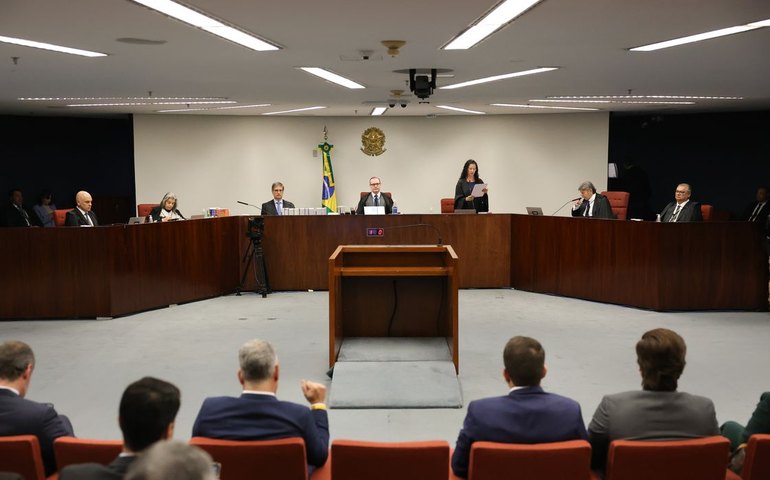 STF aprova ata do julgamento de Bolsonaro