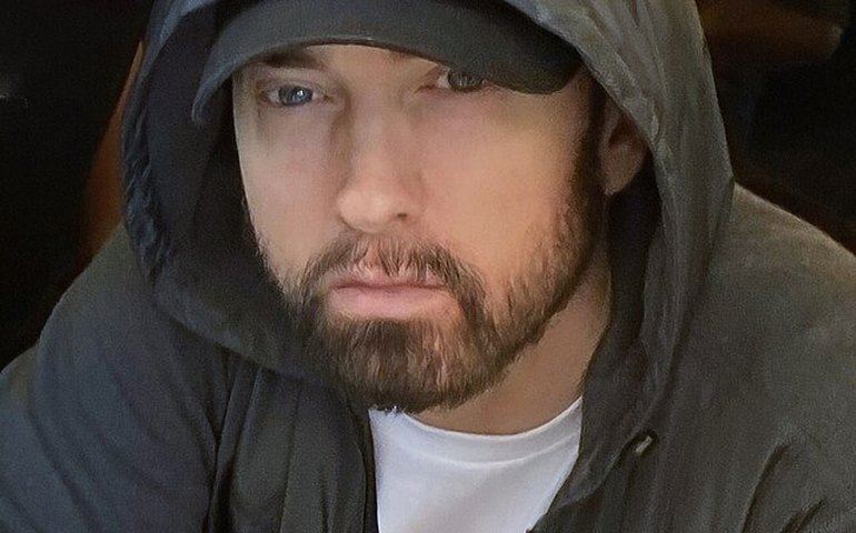 Eminem chega ao top 2 nos EUA após mais de dez anos; relembre polêmicas do rapper na música