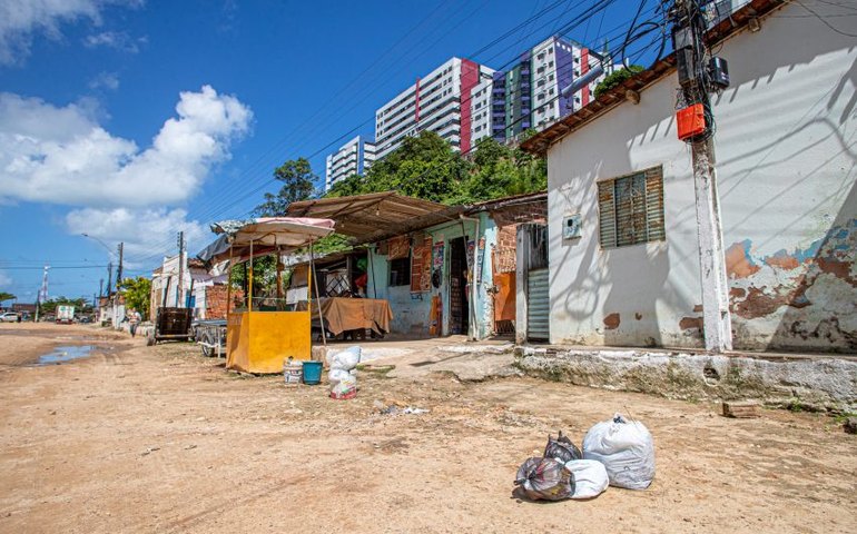Operação Via Bela muda visual do Vale do Reginaldo e garante mais limpeza à região