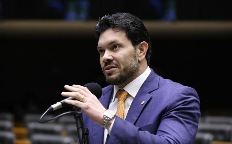 Comissão aprova diretrizes para estimular contratação de pessoas com deficiência