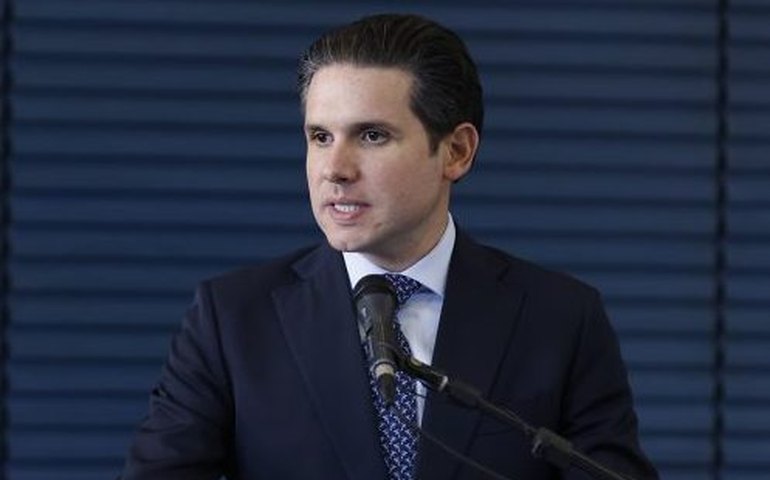 Motta defende voto distrital misto para evitar eleição de representantes do crime organizado