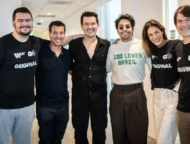Hugo e Guilherme assinam com Warner Music após trajetória de sucesso no sertanejo