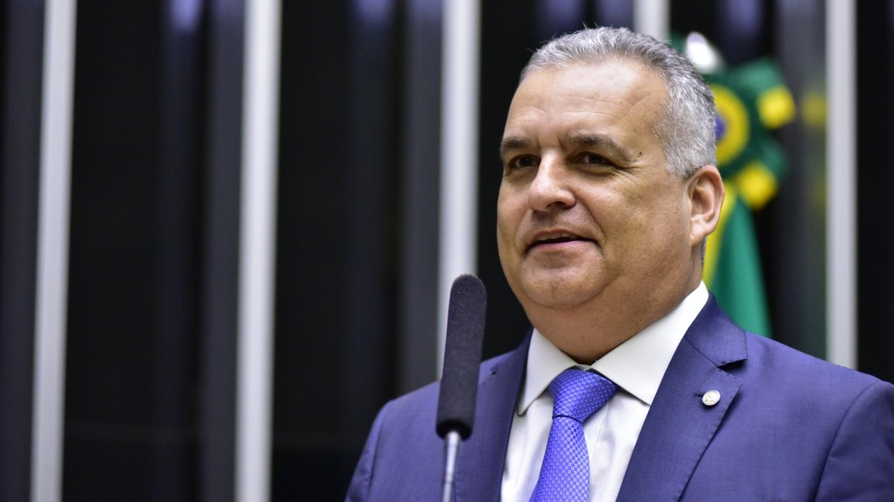 Alfredo Gaspar garante aprovação de urgência para PL que dá garantia às vítimas da Braskem