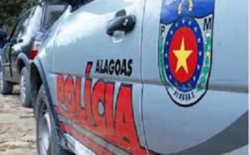Radiopatrulha apreende arma de fogo e drogas em Maceió