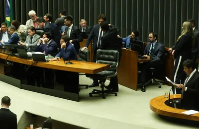 Câmara aprova em segundo turno PEC da Segurança Pública