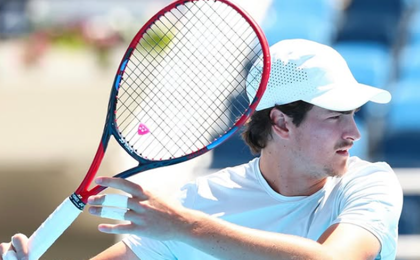 Fonseca sofre, mas busca virada e estreia com vitória sobre chinês no Masters de Cincinnati