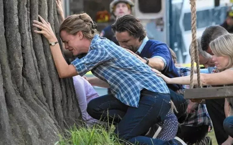 Qual o filme da 'Sessão da Tarde' de hoje? Conheça 'Milagres do Paraíso', filme baseado em uma história real