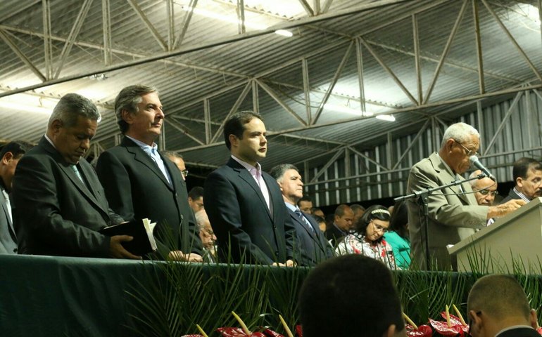 Renan Filho participa das comemorações do pré-centenário da Assembleia de Deus em Alagoas