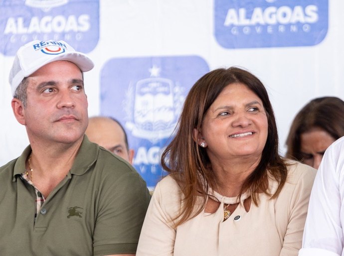 Um sonho se torna realidade: Ziane Costa, ao lado do Governador Paulo Dantas, traz faculdade de Medicina para Delmiro Gouveia