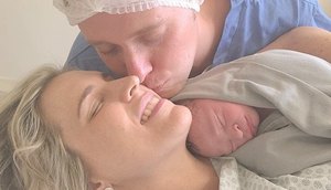André, Cassiane e Vitorio Valadão na maternidade