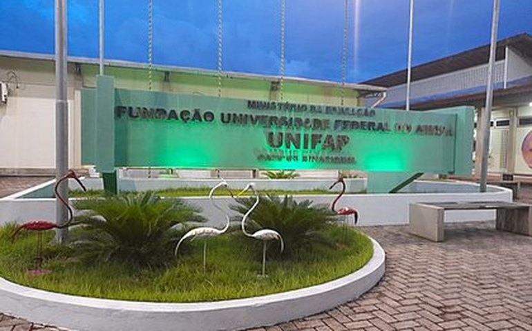 Nazismo: 'Temos que trocar 'culpa' e 'vergonha' por 'responsabilidade', diz Nora Krug na Flip