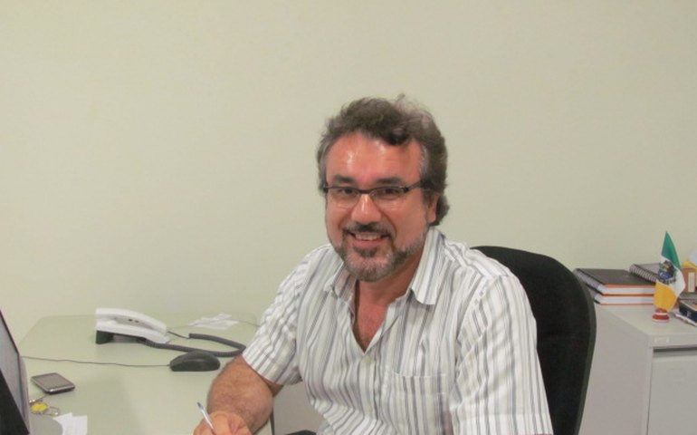 “A atividade leiteira é economicamente importante na agropecuária do sertão alagoano” diz Roberto Amaral