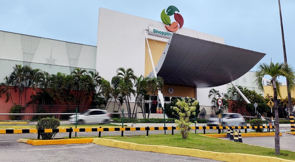 Ciclistas promovem feira de saúde com massagem, atendimento odontológico e oficinas gratuitas em shopping de Aracaju