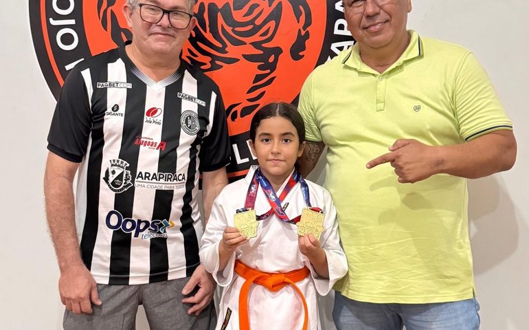 Arapiraquense Vitória é campeã na Copa Alagoana de Karatê Interestilos 2026
