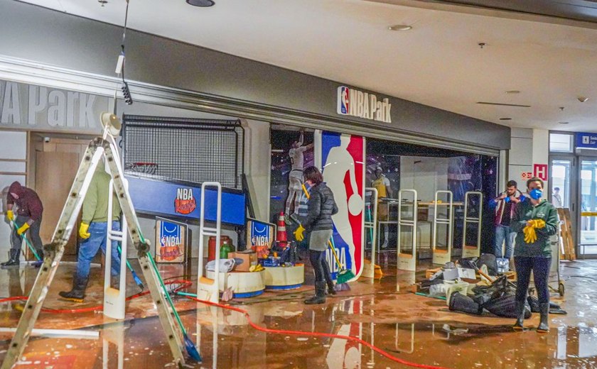 Avaliação dos estragos do aeroporto de Porto Alegre deve durar 1 mês