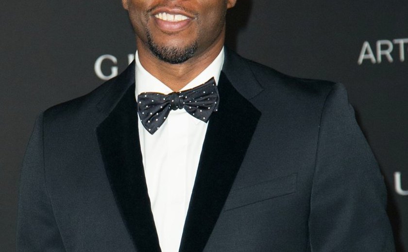 Chadwick Boseman dedica prêmio no MTV Movie Awards a homem que evitou tiroteio