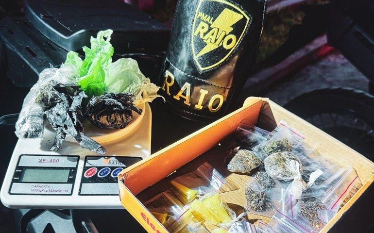 PM apreende quatro armas de fogo e drogas em ocorrências registradas no sábado em Alagoas