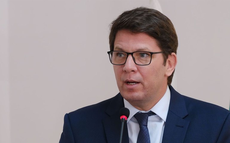 Mário Frias viajou para o exterior sem autorização da Câmara