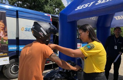 Ação com motociclistas abre Maio Amarelo na parte alta de Maceió