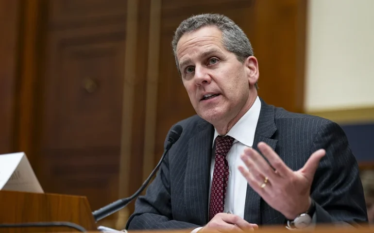 Barr: Pretendo servir meu mandato completo no Fed, mesmo sob gestão Trump