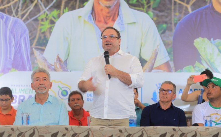 Prefeitura de Arapiraca garante R$ 6 milhões em alimentos para atender 34 mil famílias