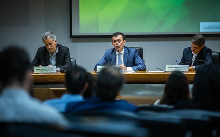 Resultado do governo central será divulgado terça; relatório da dívida sai na quarta