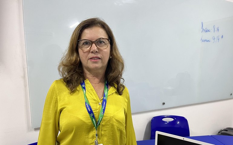 Com 40 anos de dedicação ao SUS, Lucélia Sales conquista título de Professora Titular da Uncisal