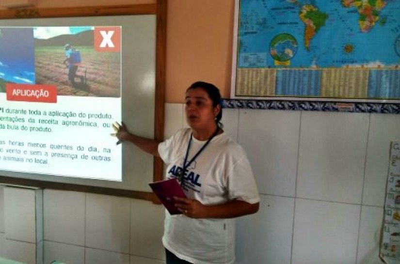 Adeal promove ação educativa com produtores rurais de São Sebastião