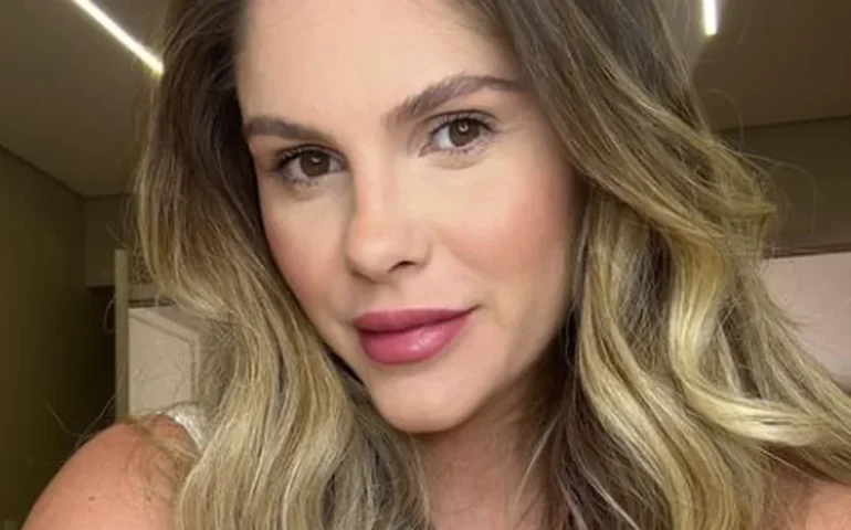 Bárbara Evans explica por que bloqueou a mãe, Monique Evans