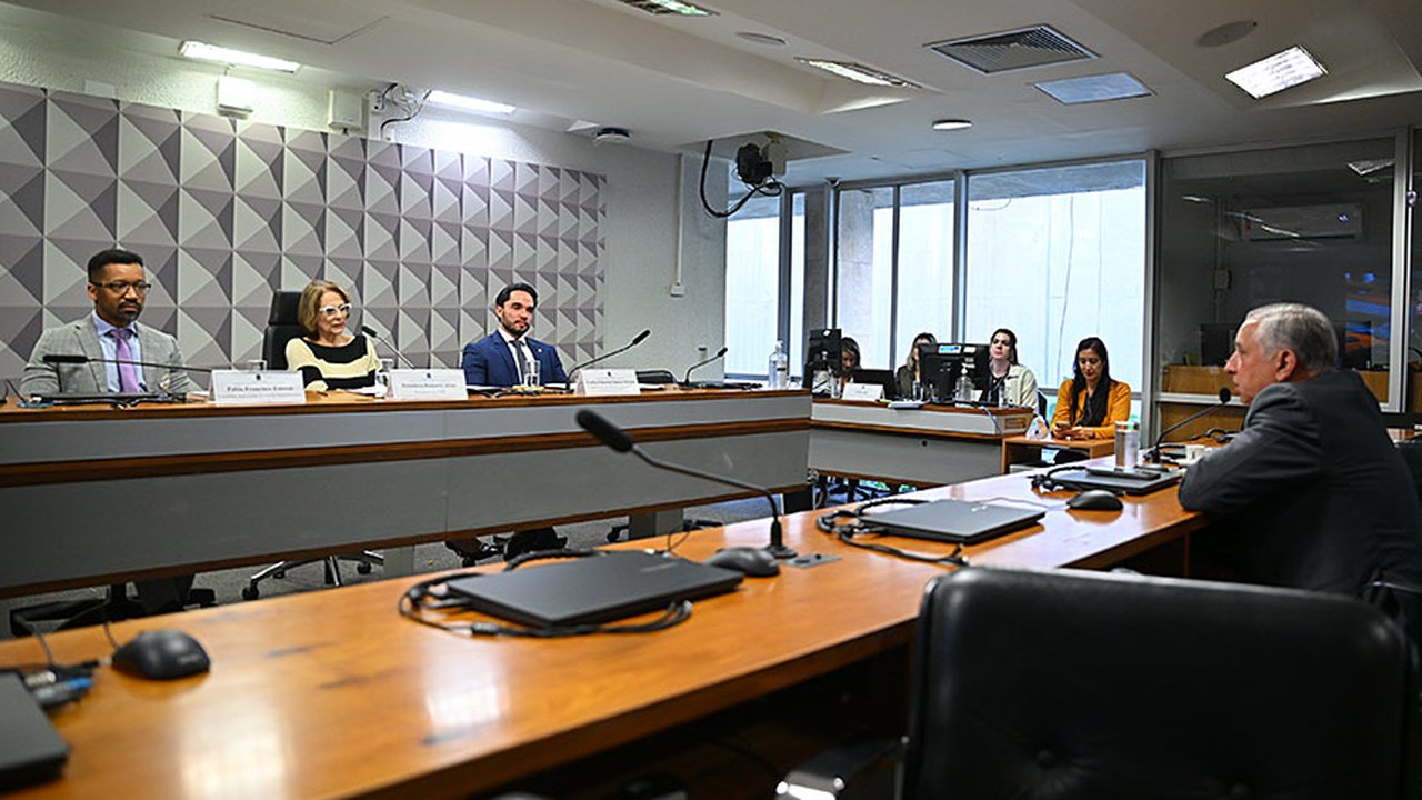 Falta de integração dificulta proteção a crianças e adolescentes, aponta CDH