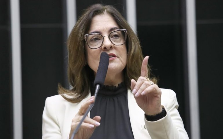 Comissão aprova projeto que amplia isenções para faculdade que aderir ao Prouni