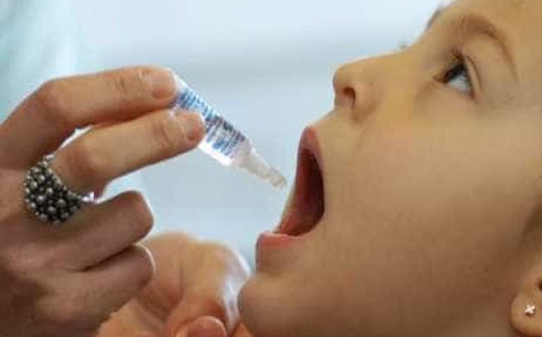 Poliomielite: cidades sorteiam até bicicleta para criança que tomar vacina