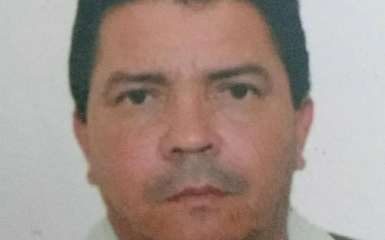 Professor de escolinha de Futsal é encontrado morto no banheiro da residência onde morava em Arapiraca