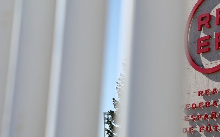 Após protesto de jogadoras, Federação Espanhola cria Departamento de Igualdade