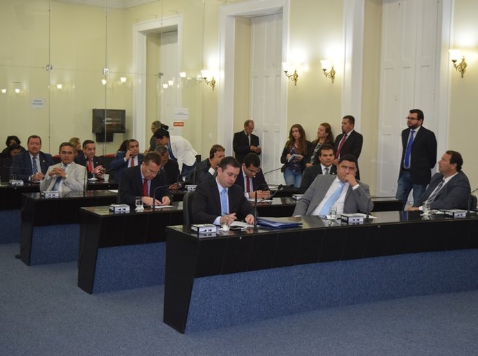 Deputados aprovam LDO e Assembleia Legislativa entra em recesso