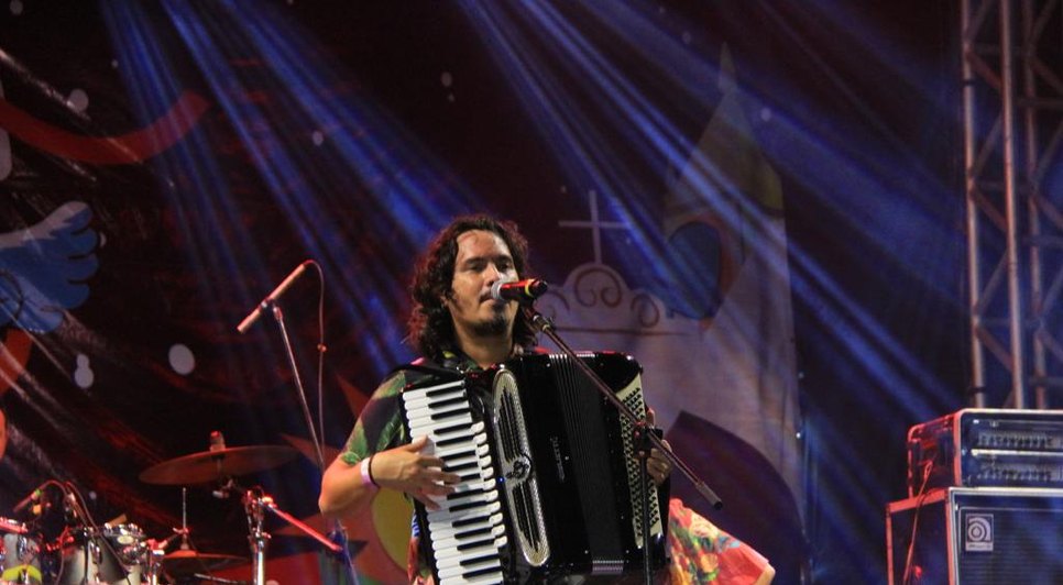 Músico lança primeiro álbum no Café da Gente Sergipana