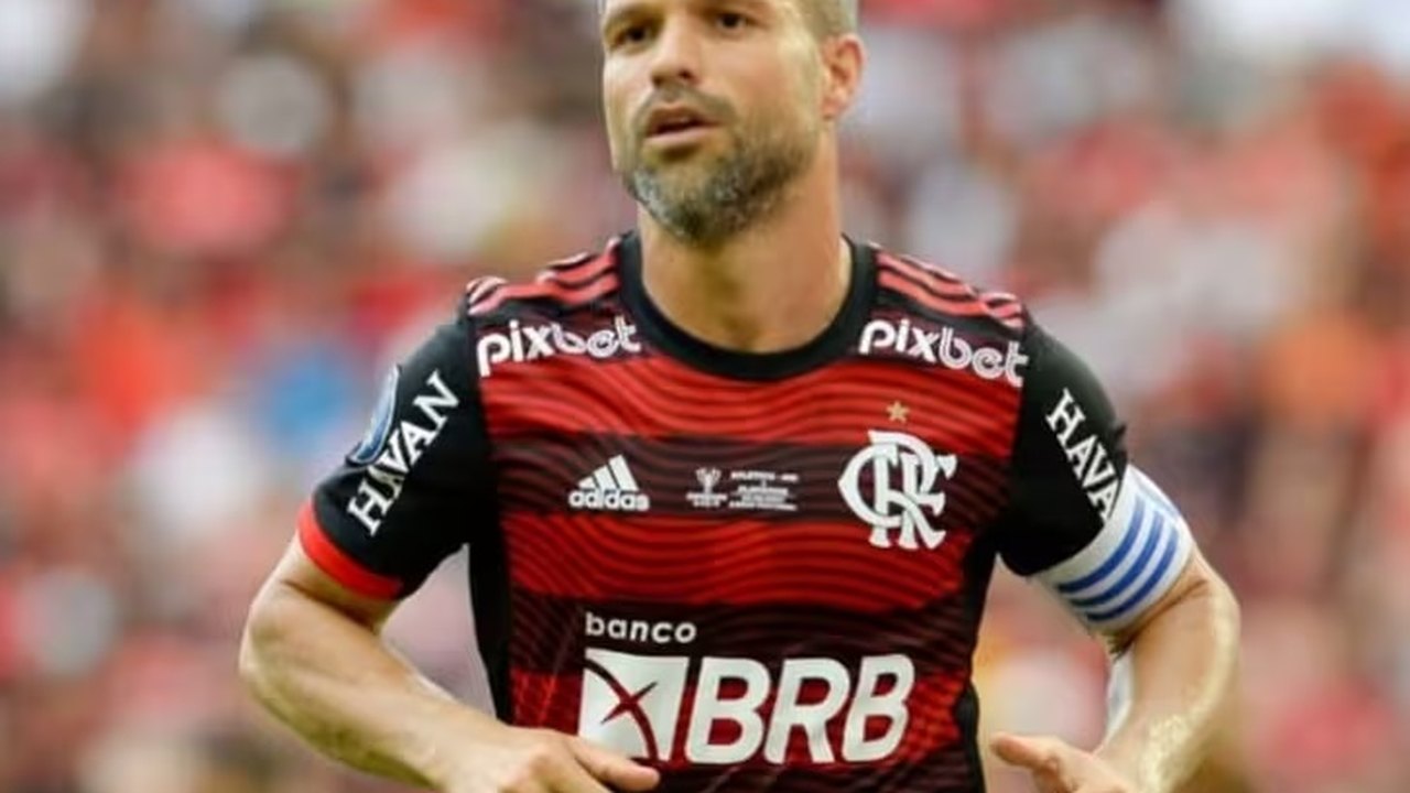Ex-Flamengo, Diego Ribas viaja ao Uruguai para casamento de Arrascaeta